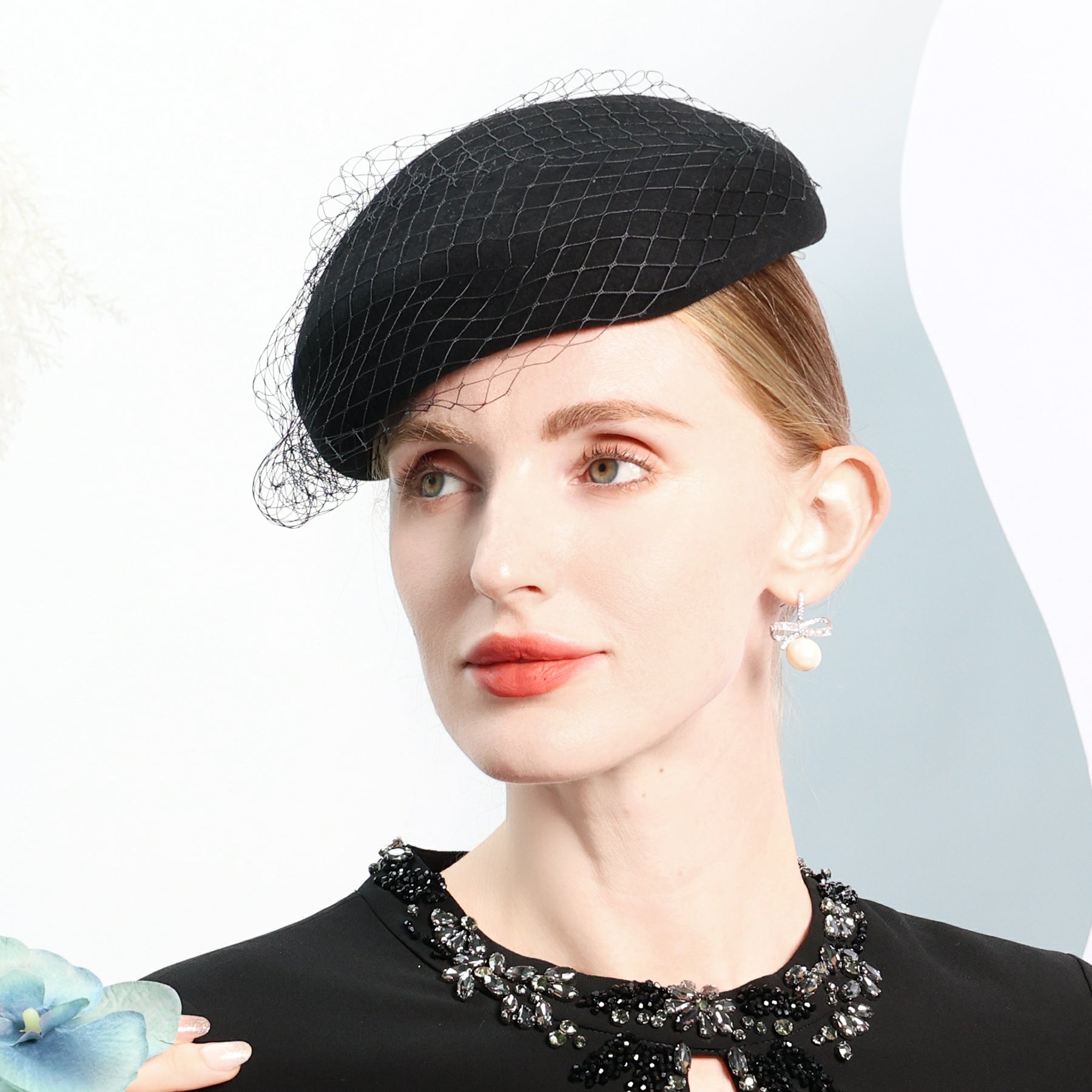 Women's Winter Wool Veil Cocktail Beret Hats