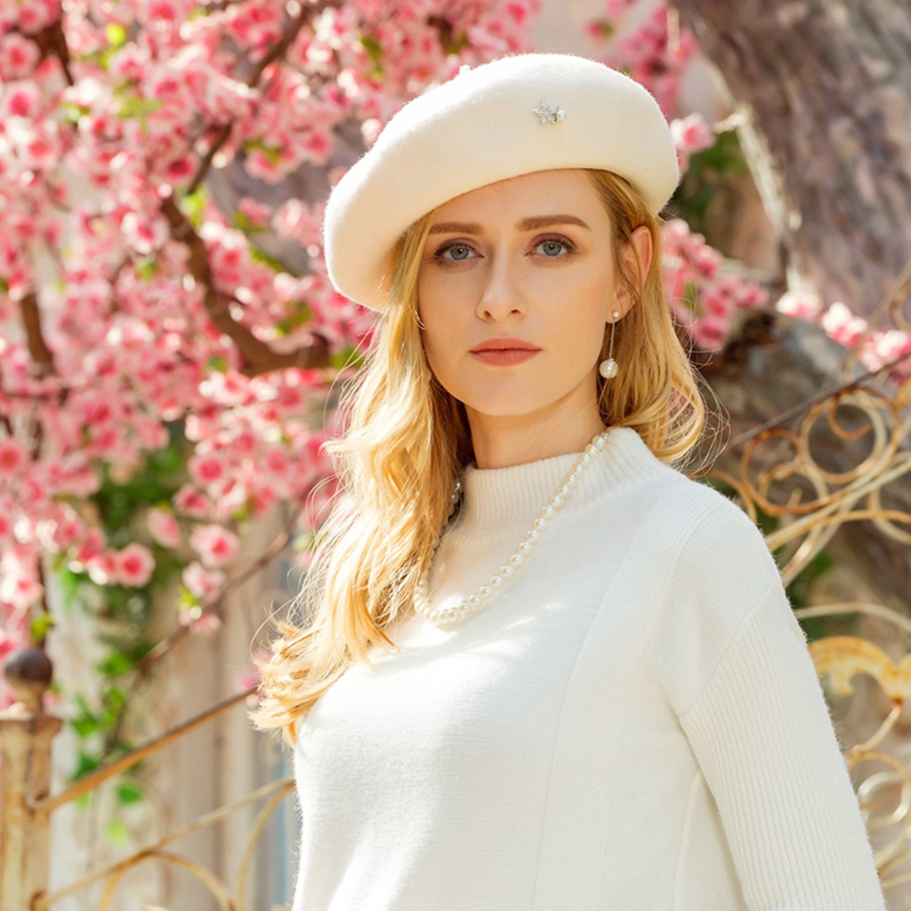 Rhinstone Star Pearl Wool Beret Hat