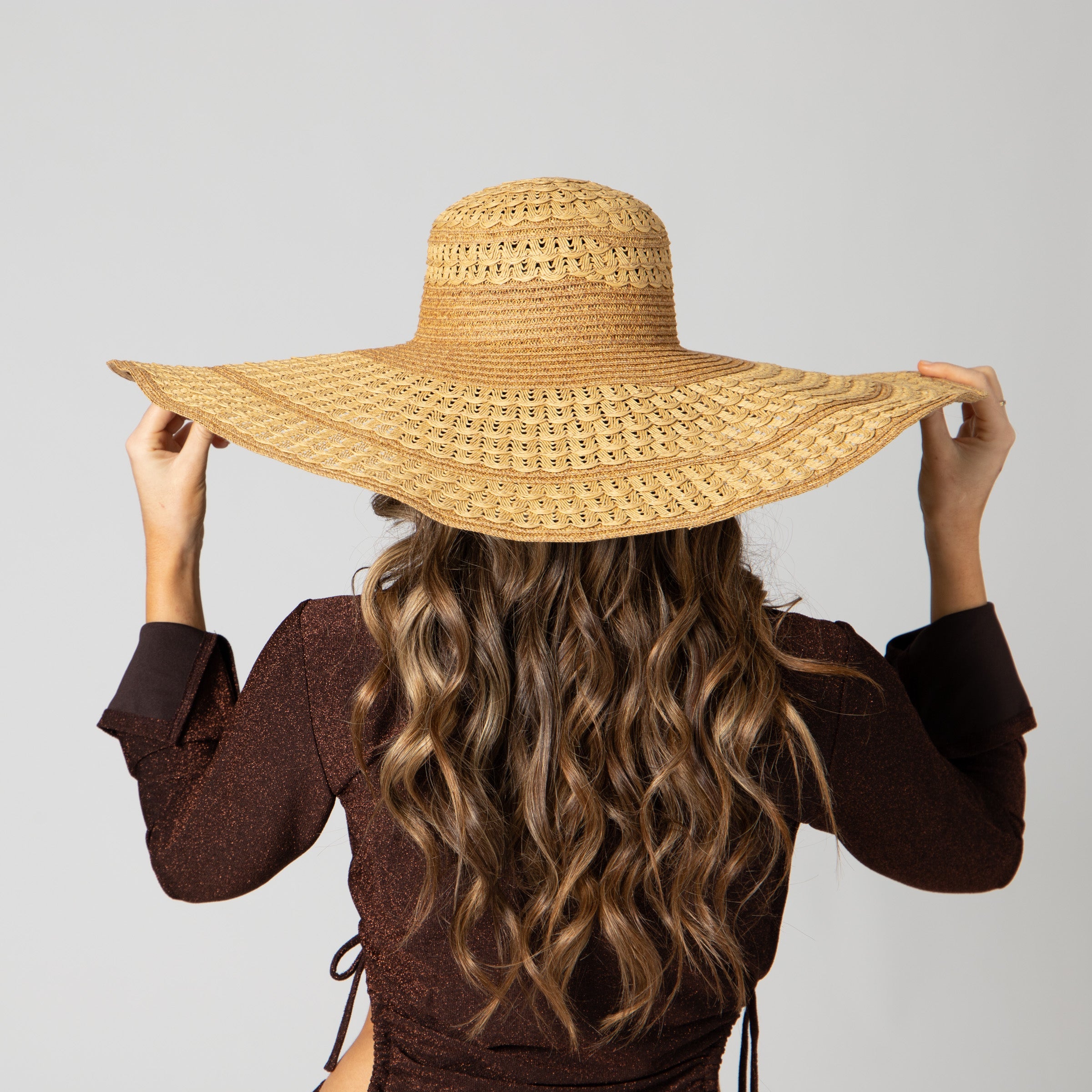 Straw sun hat